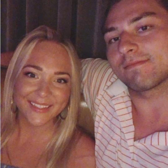 Meet your Posher, Allison - Picture 1 of 1